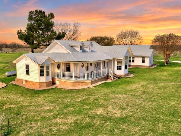 596 County Road 3425, Clifton, TX 76634