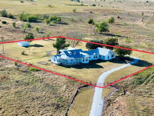 596 County Road 3425, Clifton, TX 76634