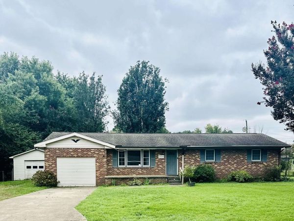 1504 Pinedale Street, Athens, AL 35611