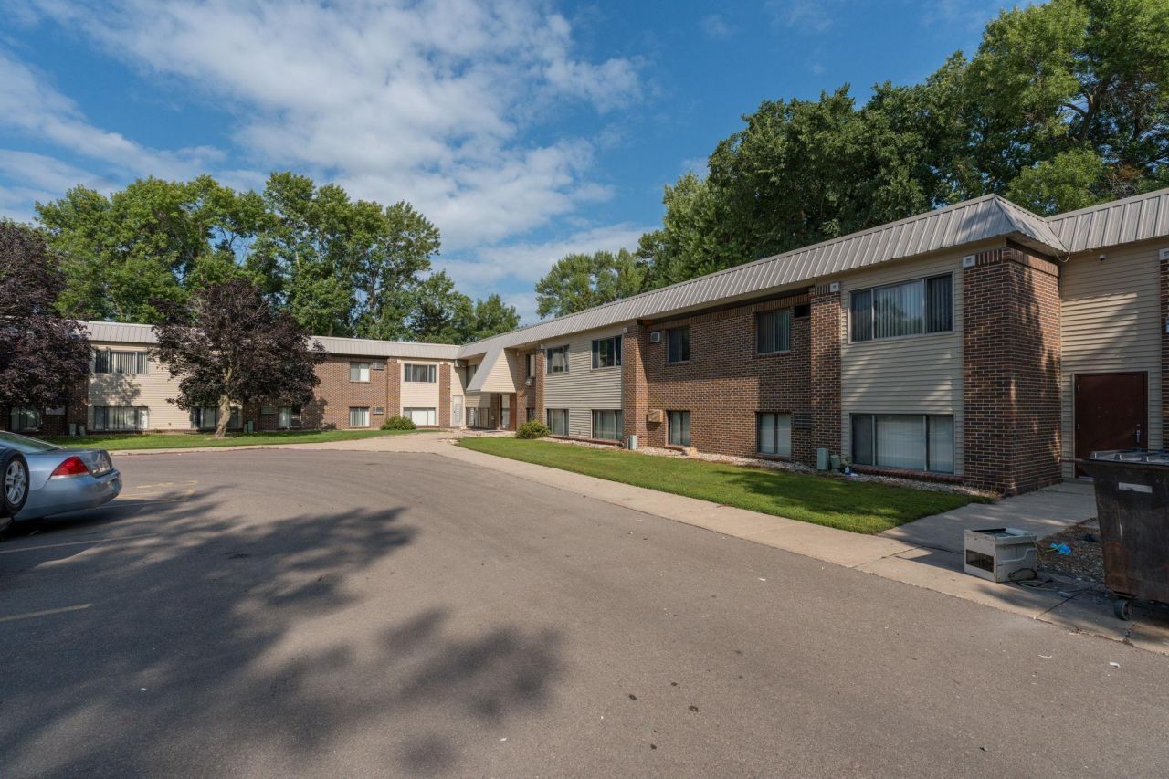 3200 Maple Avenue, Slayton, MN 56172