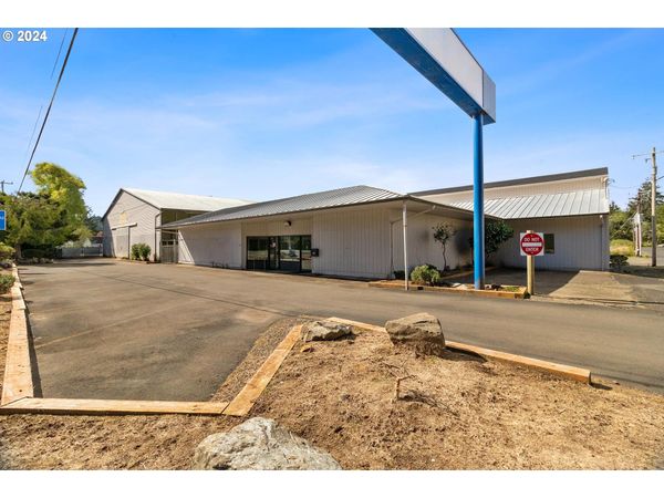 6305 SW HIGHWAY 101, Lincoln City, OR 97367