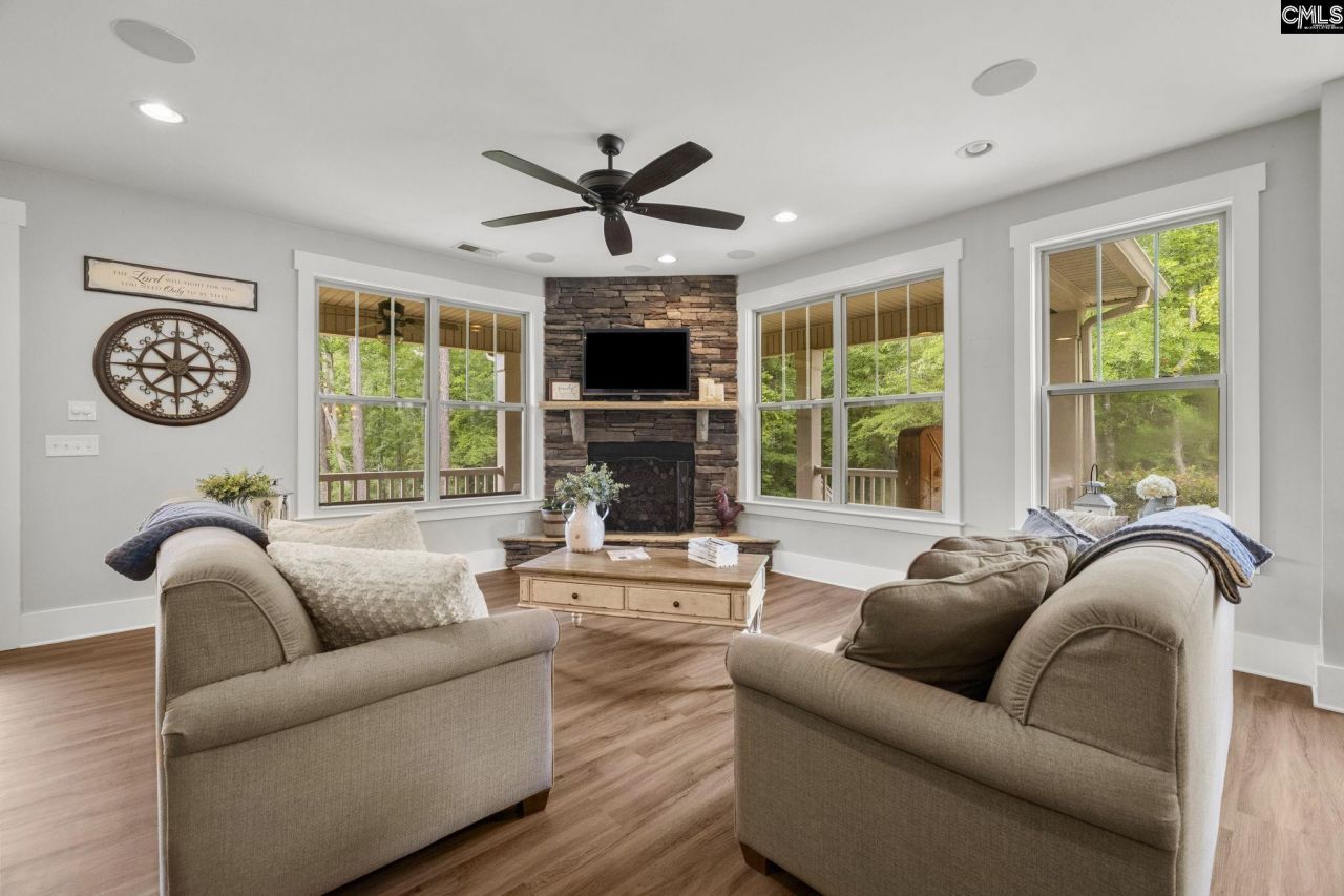 470 Langford Road Photo 10