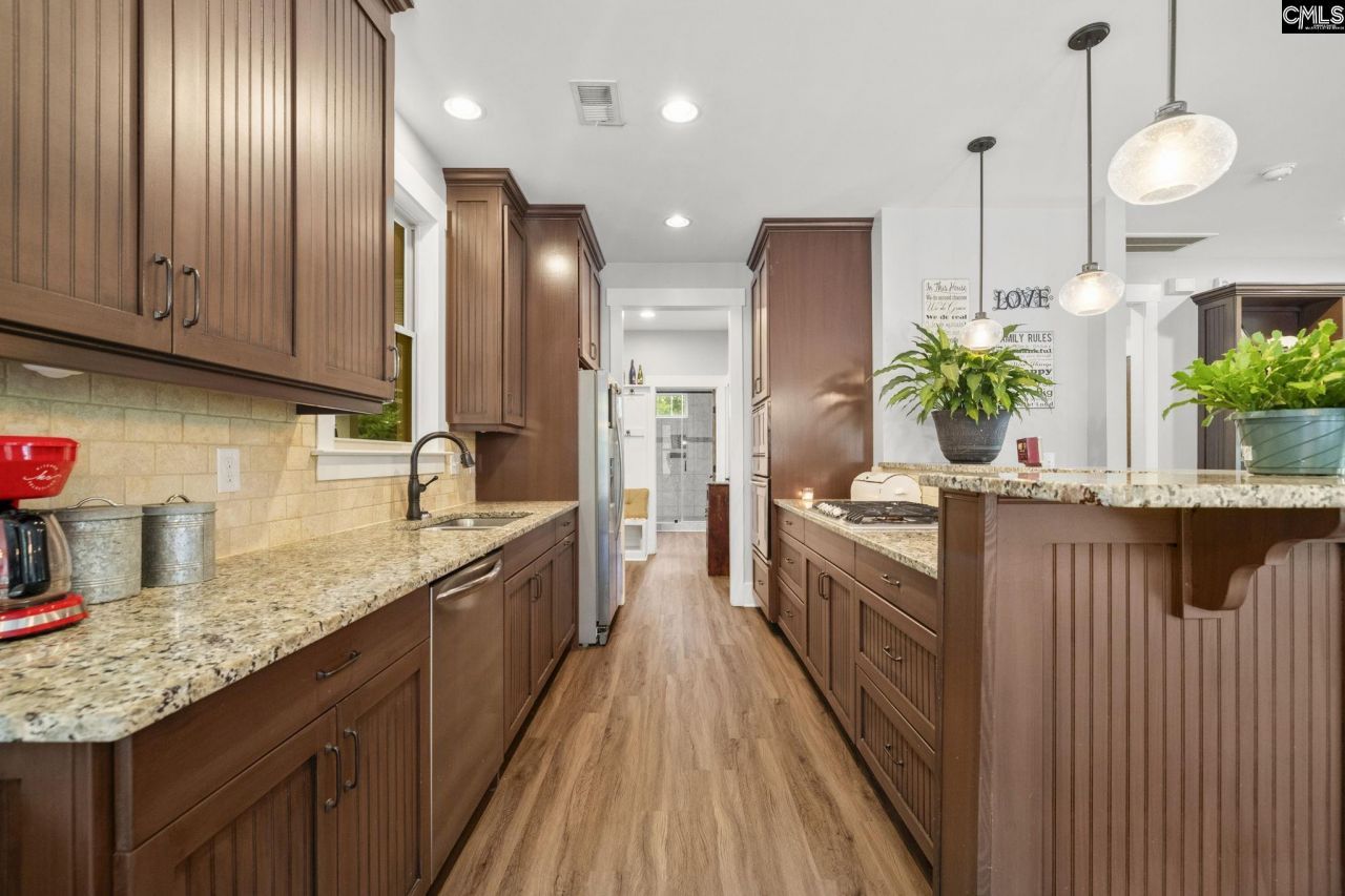 470 Langford Road Photo 17