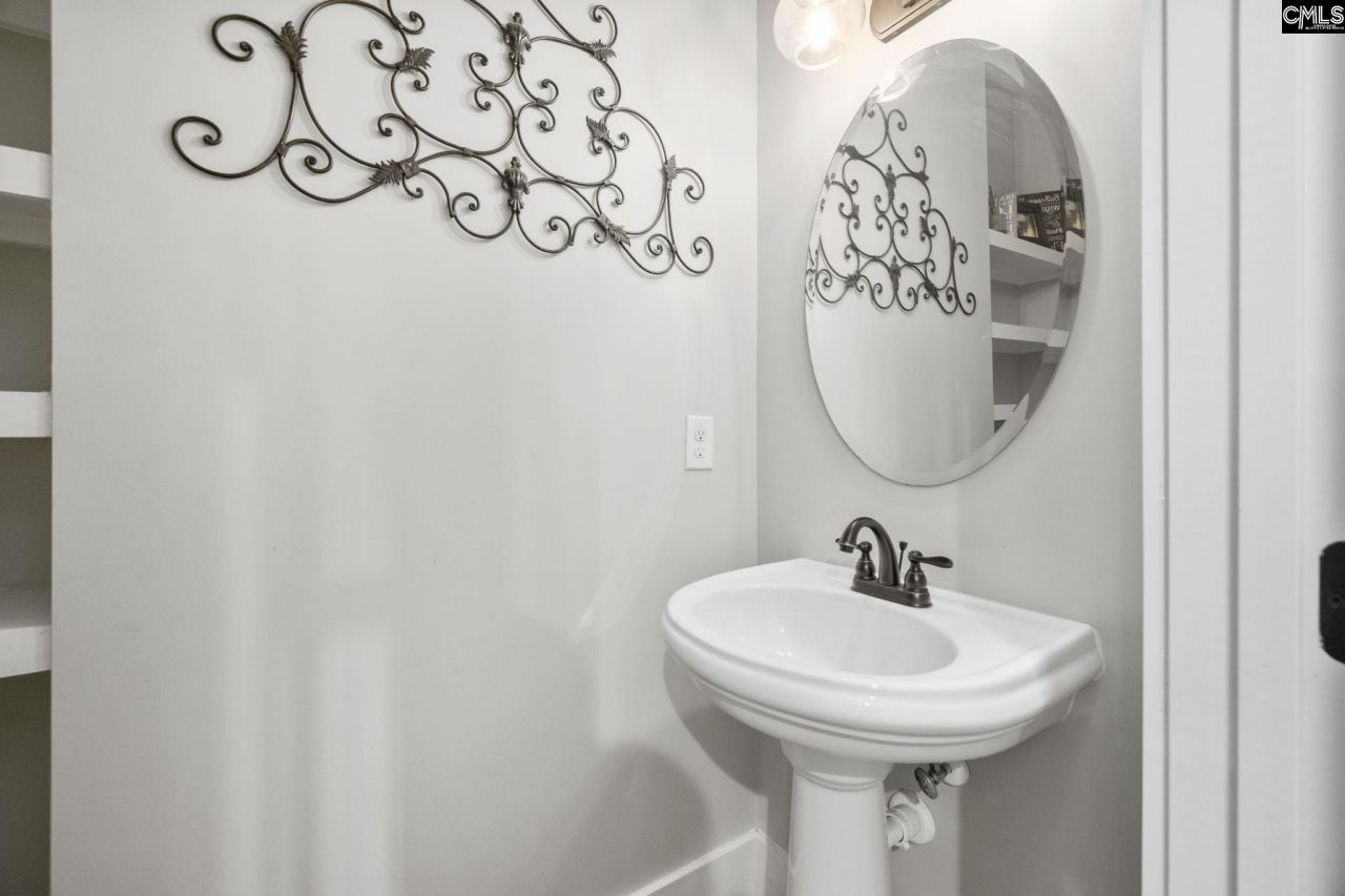 470 Langford Road Photo 19