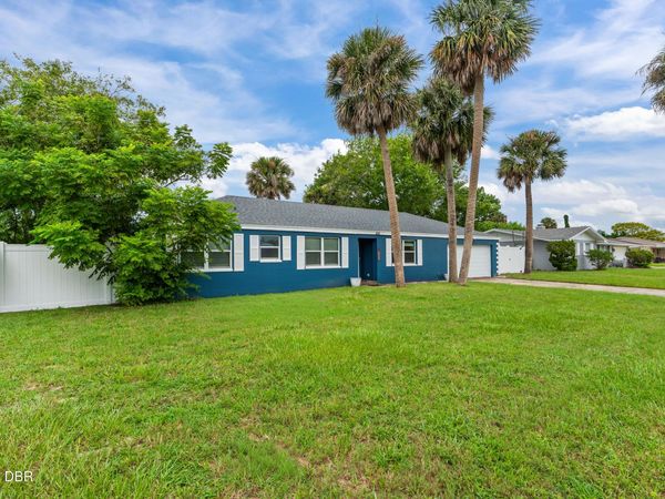 882 W Coquina Drive, Daytona Beach, FL 32117