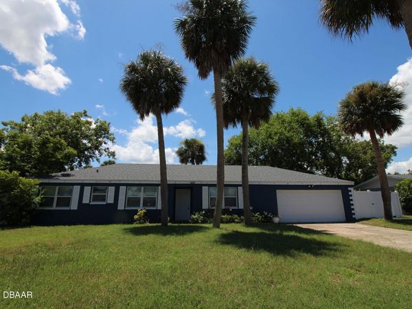 882 W Coquina Drive, Daytona Beach, FL 32117