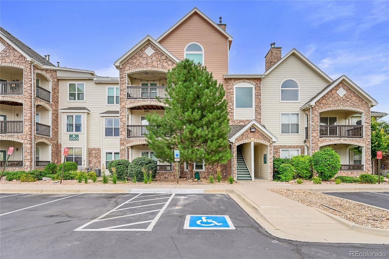 18909 E Warren Circle, Unit A203, Aurora, CO 80013 Main Photo