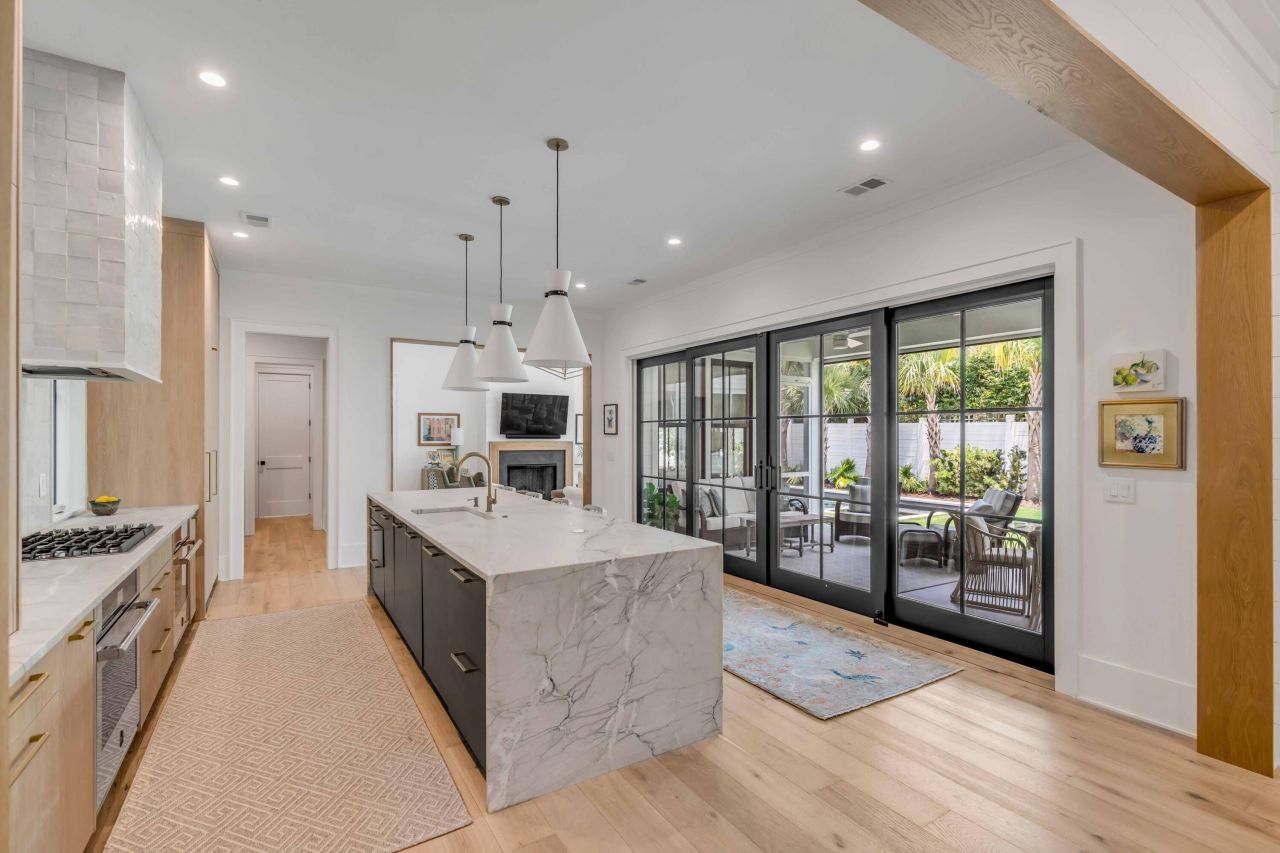 19 Mobile Street Photo 10