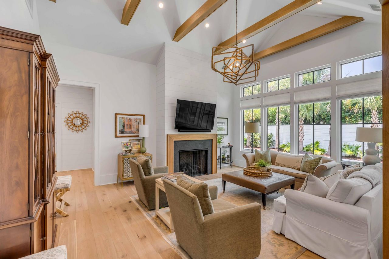 19 Mobile Street Photo 15