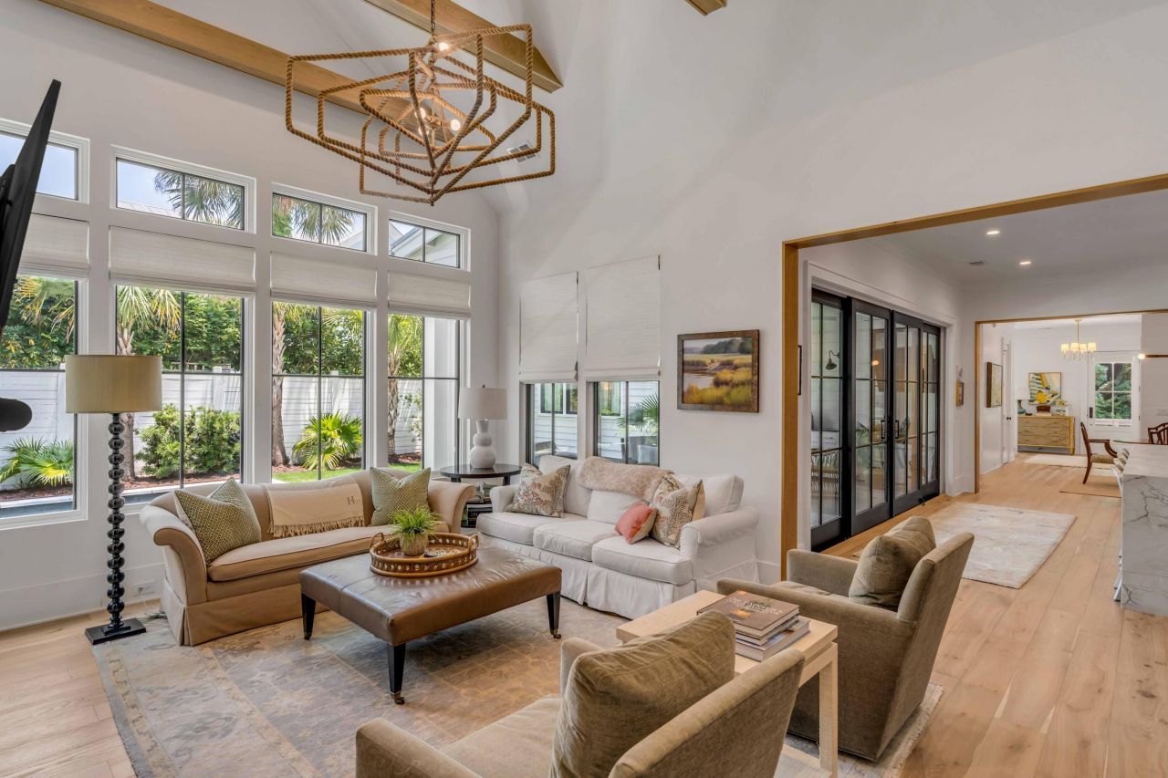 19 Mobile Street Photo 17