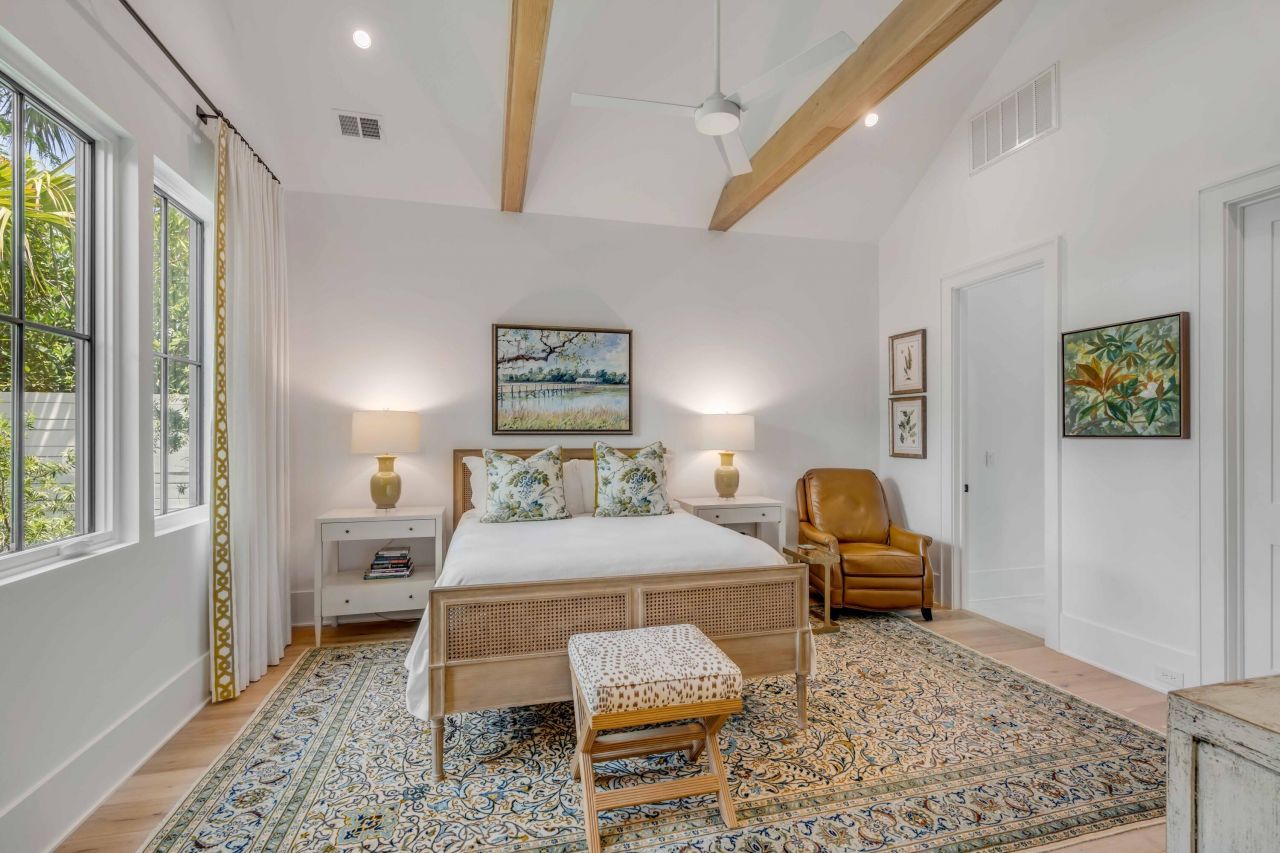 19 Mobile Street Photo 24