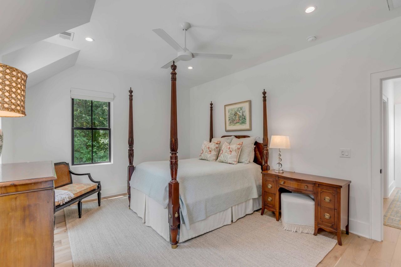 19 Mobile Street Photo 33