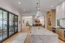 19 Mobile Street photo 4