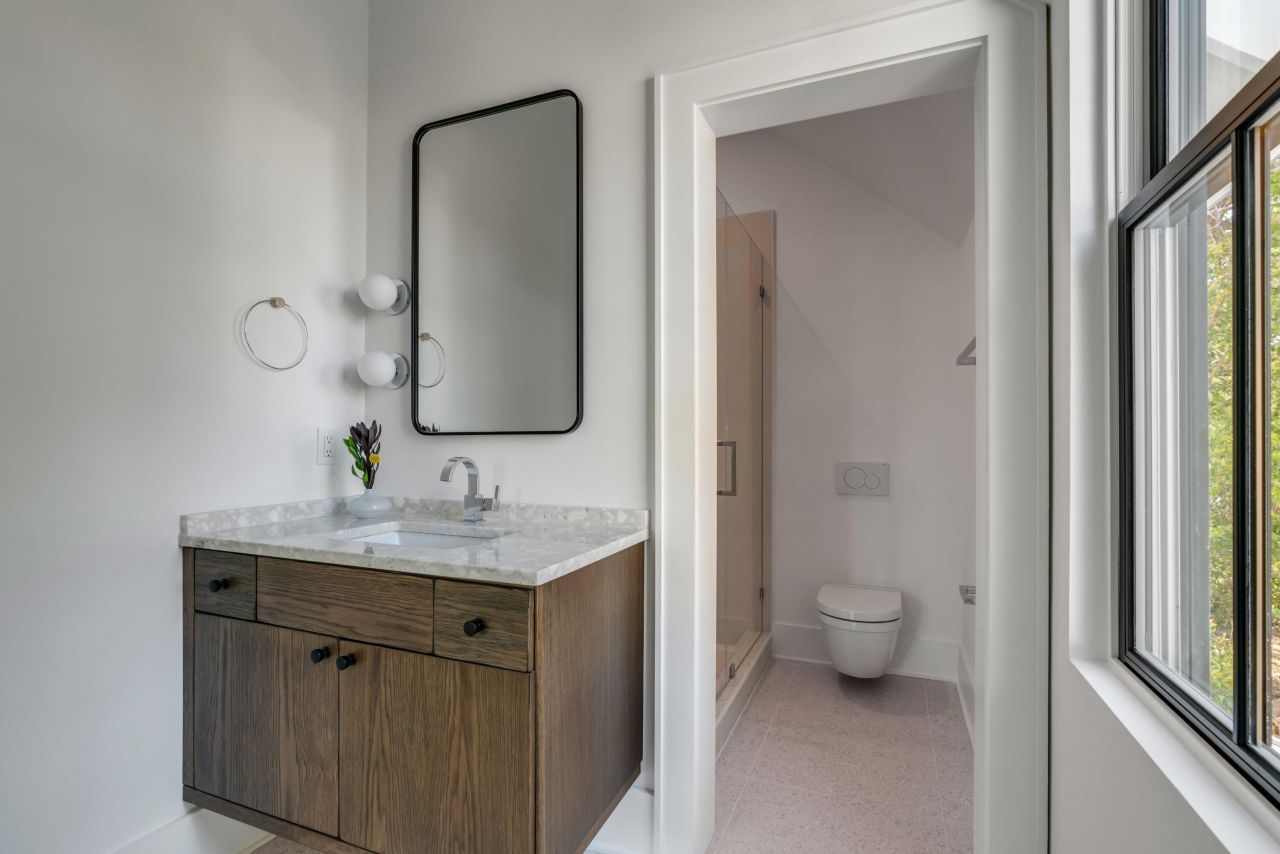 19 Mobile Street Photo 47