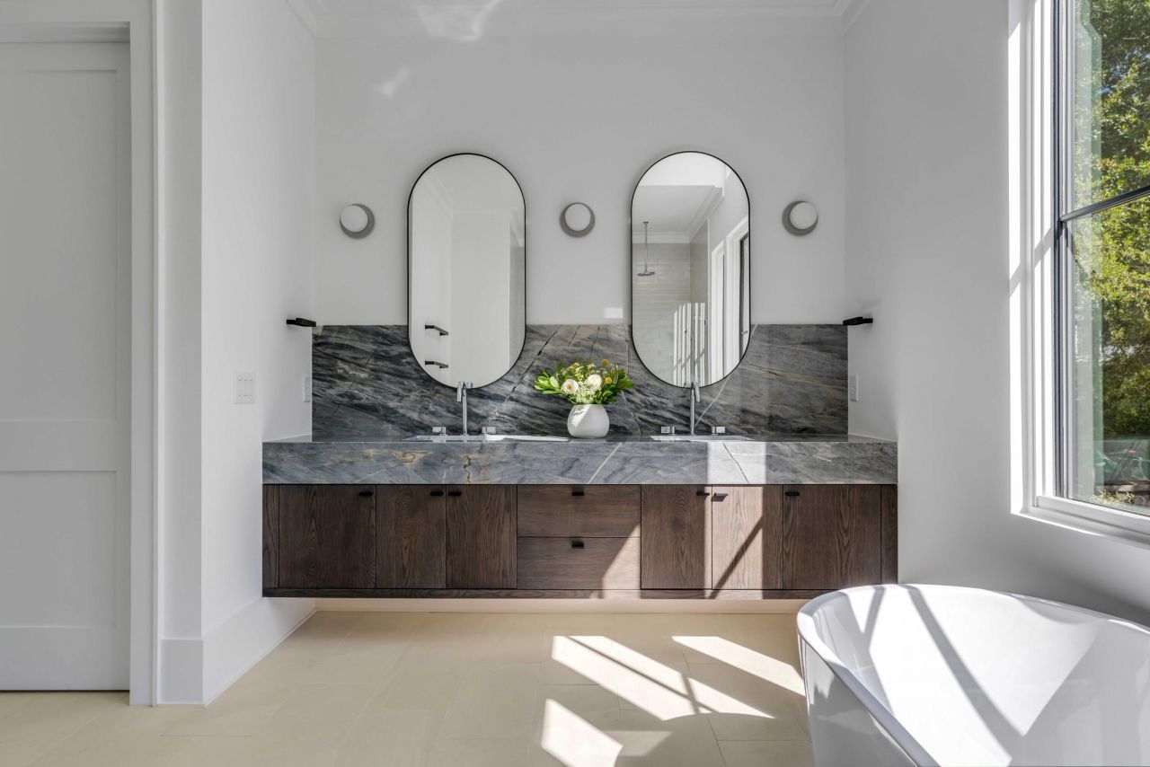 19 Mobile Street Photo 57