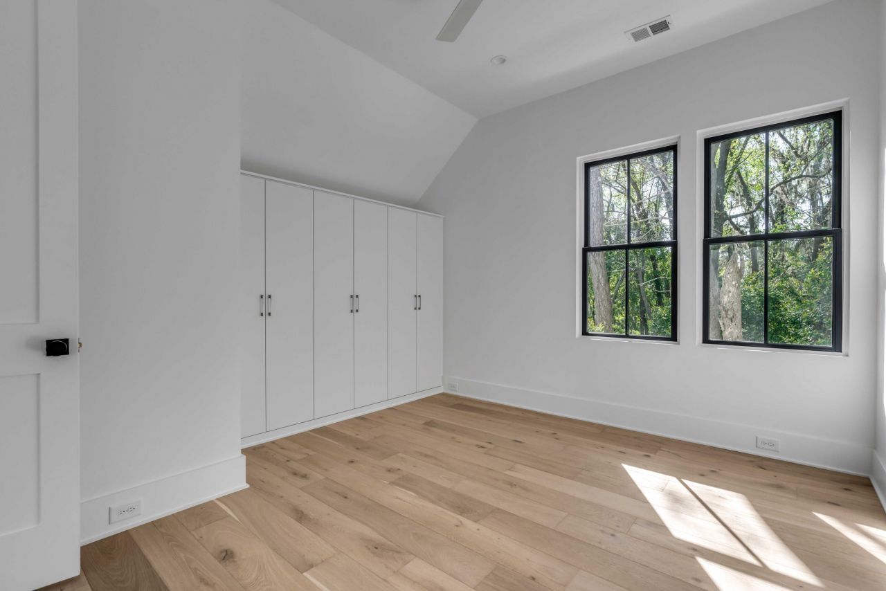 19 Mobile Street Photo 61