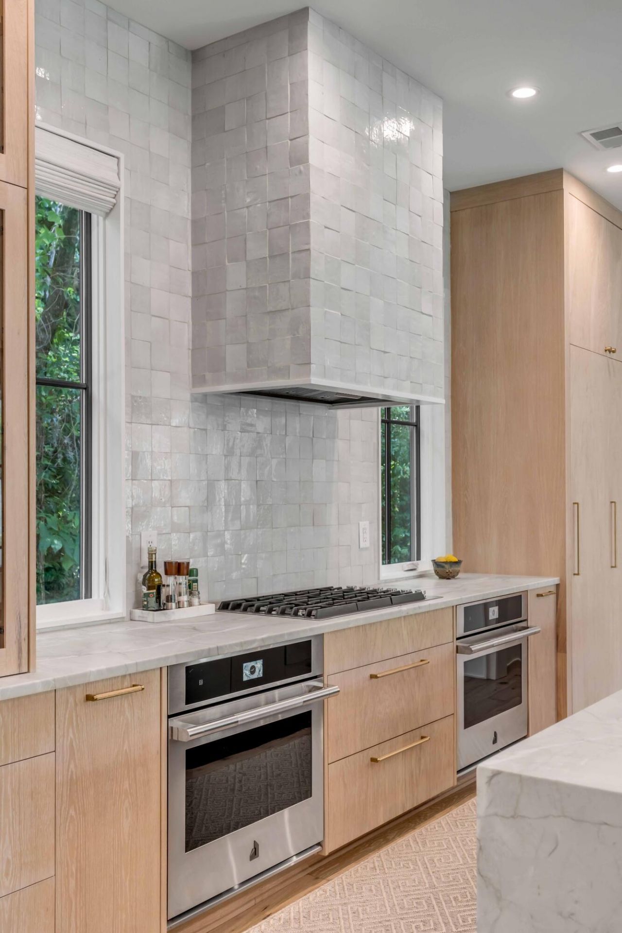 19 Mobile Street Photo 7