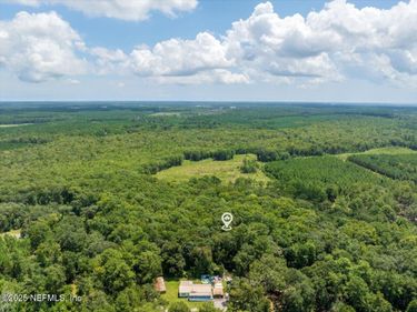 66001 IONA Place, Yulee, FL 32097