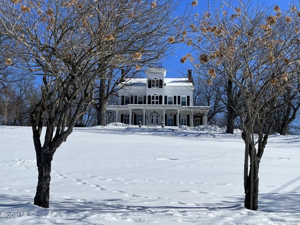 1110 River Road, Schodack Landing, NY 12156