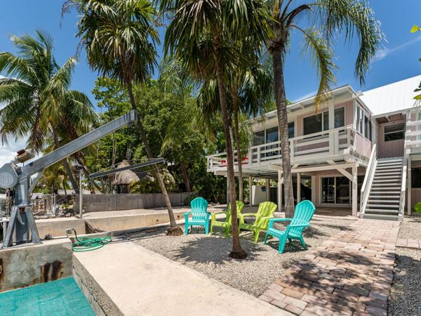251 Pueblo Street, ISLAMORADA, FL 33070