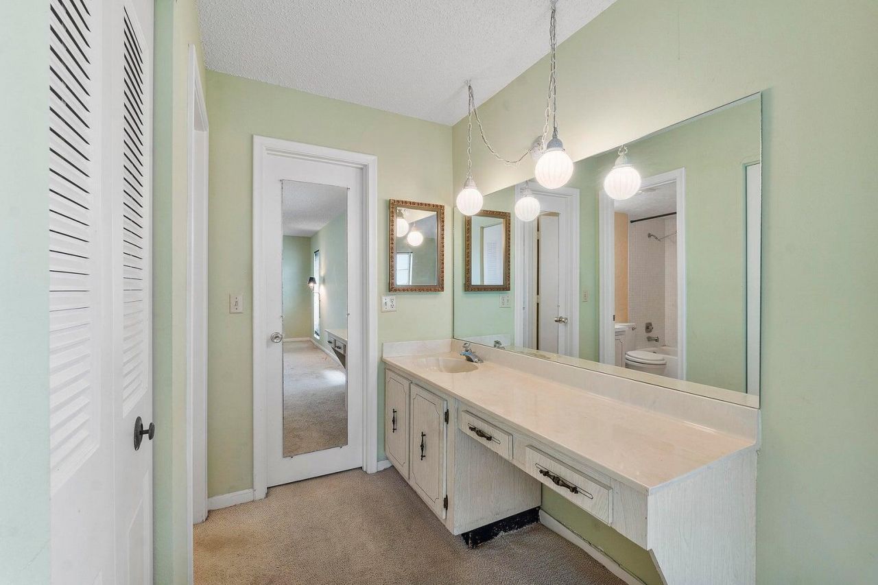 1141 Violet Terrace, Unit 101, Delray Beach, FL 33445 Photo