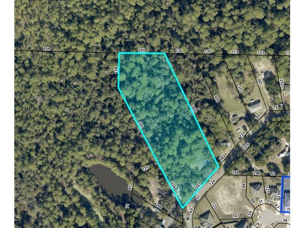 6002 Clay Cir, Gulf Breeze, FL 32563