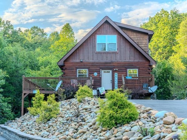 2594 Windfall Estates Drive Drive, Sevierville, TN 37876