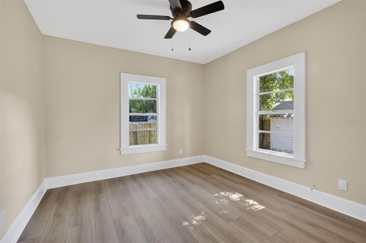 1240 James Avenue S, Saint Petersburg, FL 33705 Photo