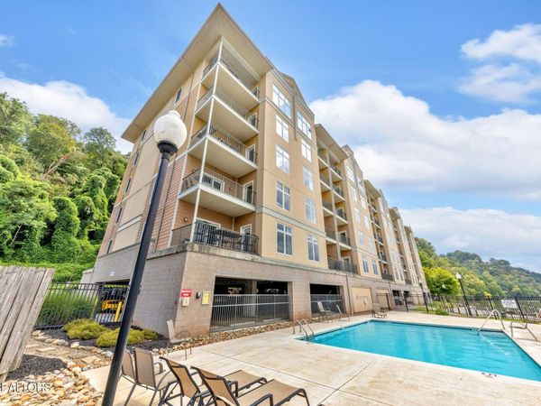 3001 River Towne Way, Knoxville, TN 37920