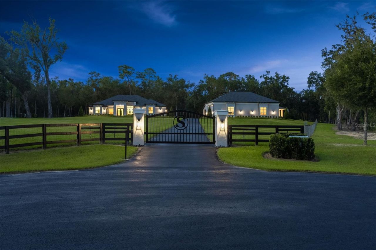 1825 W Oak Valley Court, Homosassa, FL 34446 Photo