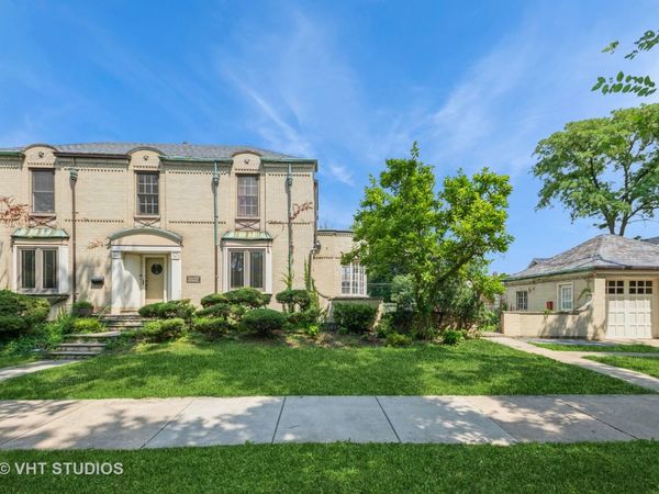 10057 S Bell Avenue, Chicago, IL 60643