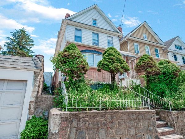 12-25 119th Street, College Point, NY 11356