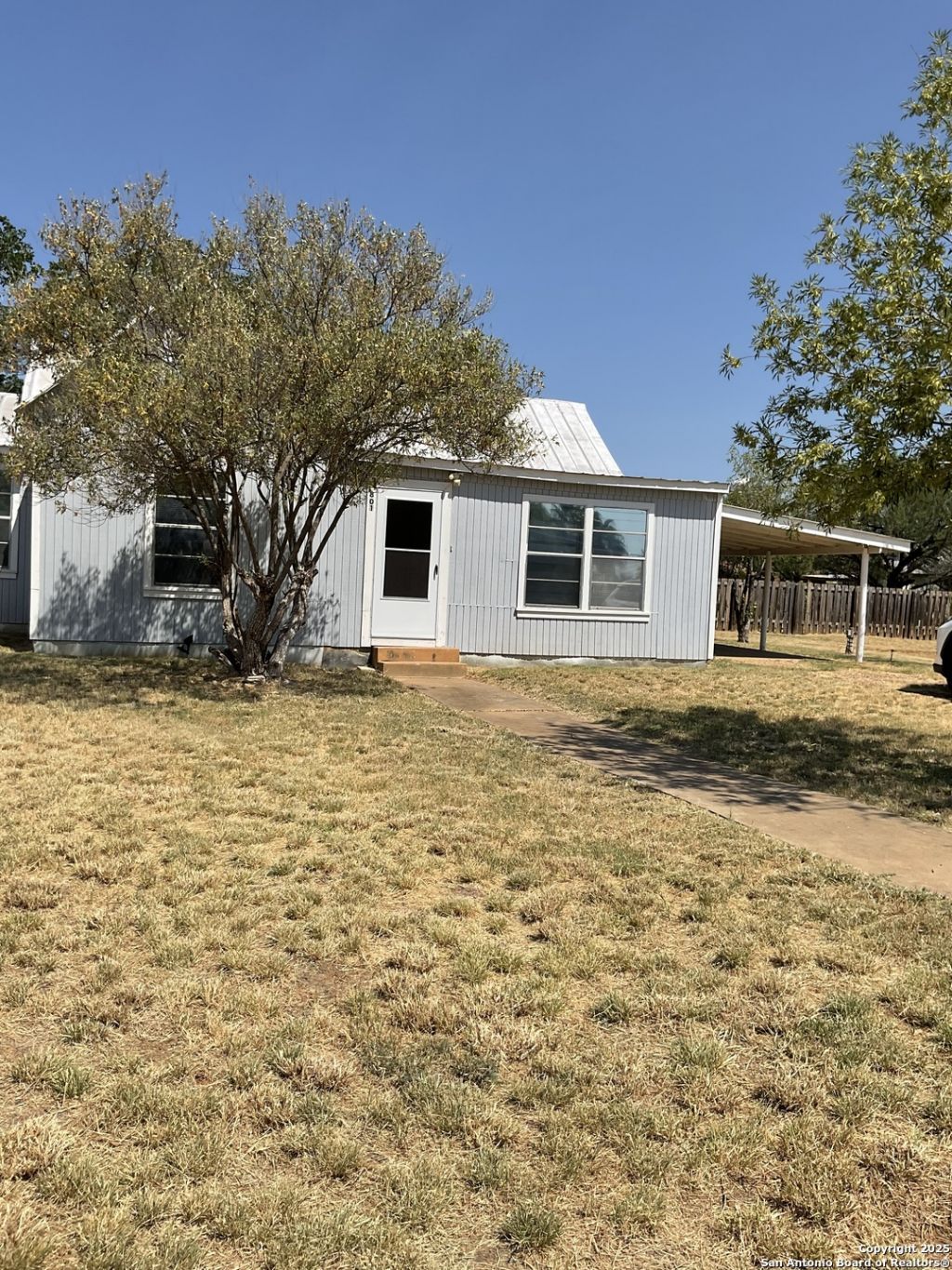801 Hackberry, Cotulla, TX 78014 Main Photo