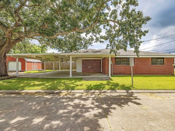 301 Highland Dr, Houma, LA 70364