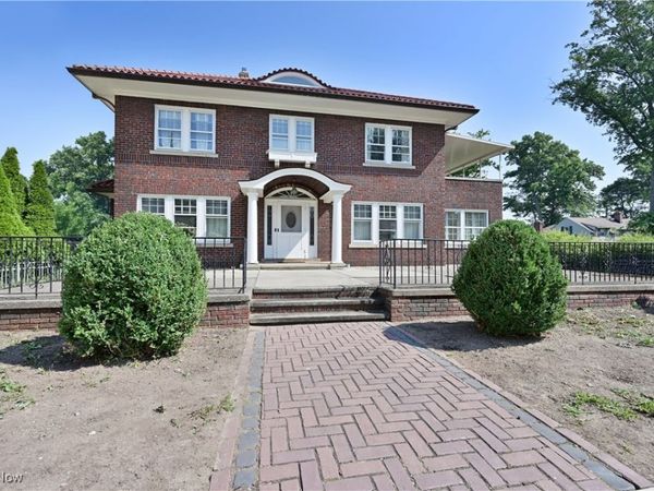24510 Lake Road, Bay Village, OH 44140