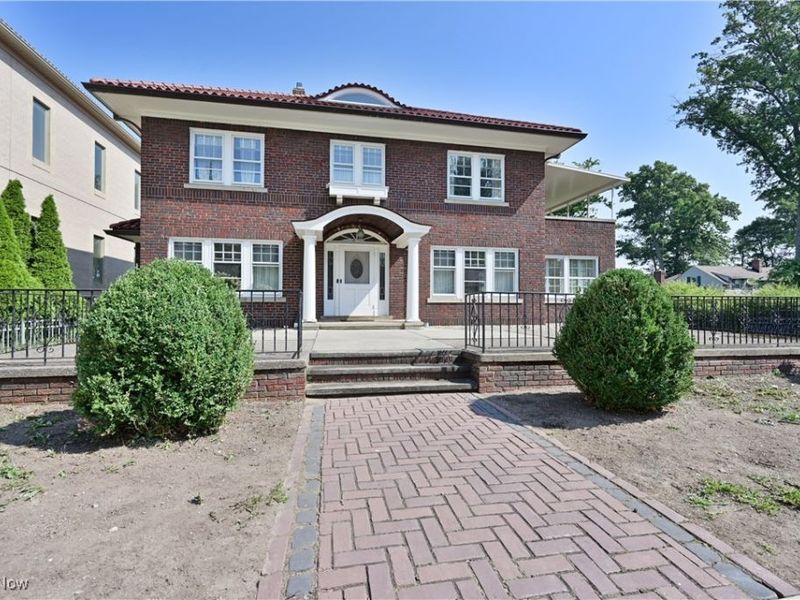 24510 Lake Road, Bay Village, OH 44140 Photo 1