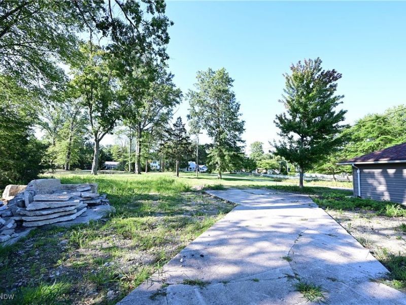 24458 Lake Road, Bay Village, OH 44140 Photo 14