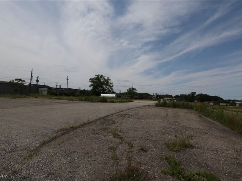 7140 Northfield Road, Walton Hills, OH 44146 Photo 11