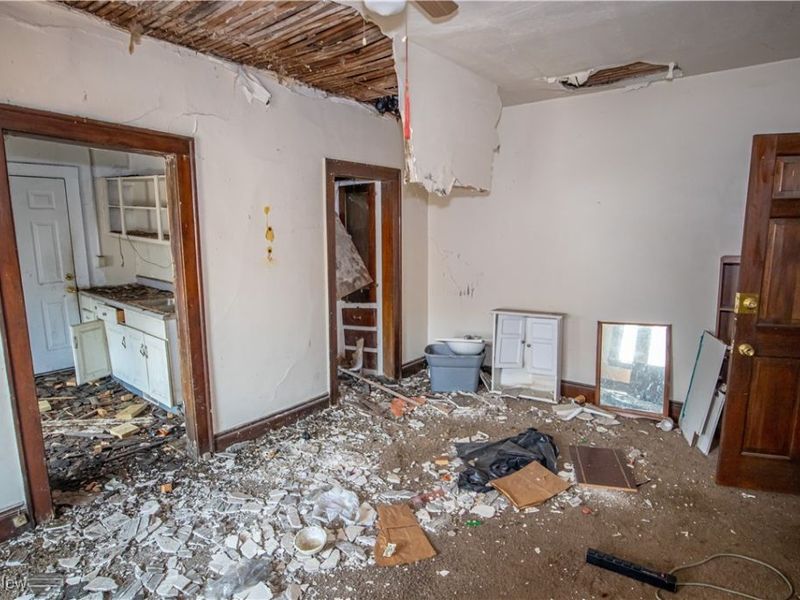 17216 Grovewood Avenue, Cleveland, OH 44119 Photo 19