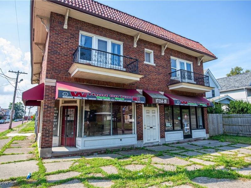 17216 Grovewood Avenue, Cleveland, OH 44119 Photo 2