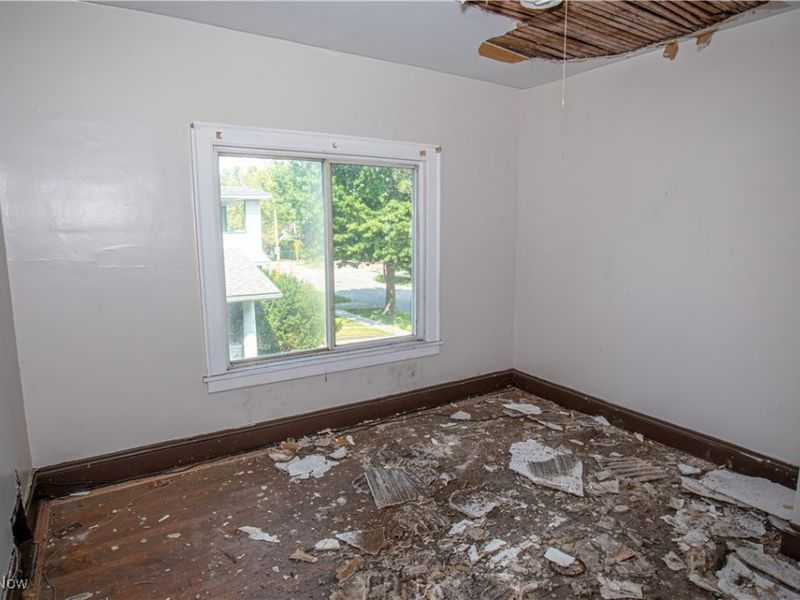 17216 Grovewood Avenue, Cleveland, OH 44119 Photo 25