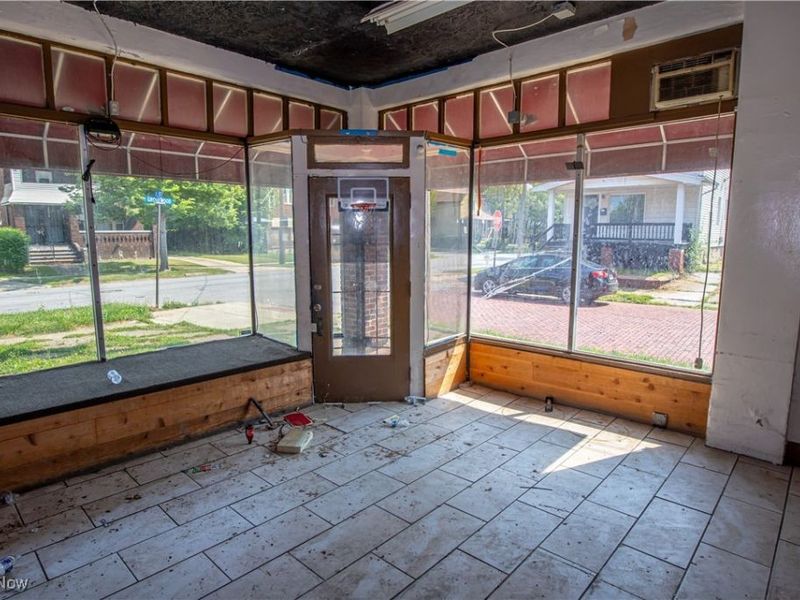 17216 Grovewood Avenue, Cleveland, OH 44119 Photo 30