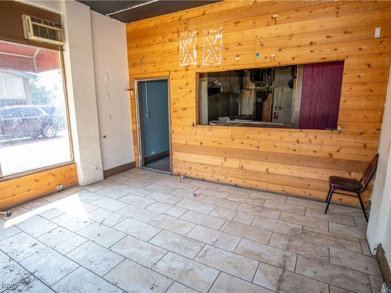 17216 Grovewood Avenue, Cleveland, OH 44119 Photo 8