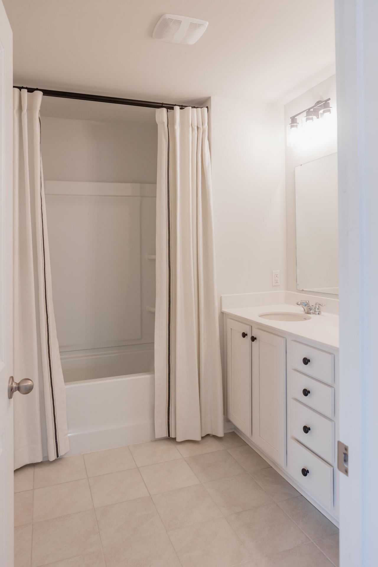 137 Brant Drive Photo 32