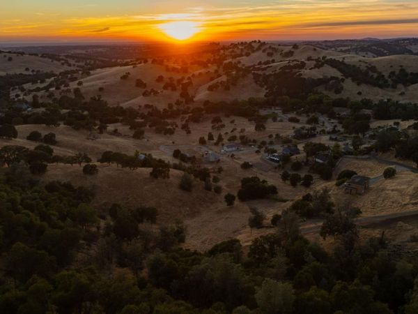 14651 Bunker Hill Rd, Amador City, CA 95685