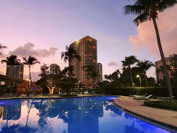 19390 Collins Ave, Unit 312, Sunny Isles Beach, FL 33160