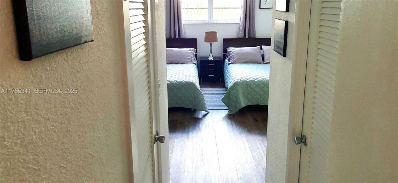 19390 Collins Ave, Unit 312, Sunny Isles Beach, FL 33160 Photo