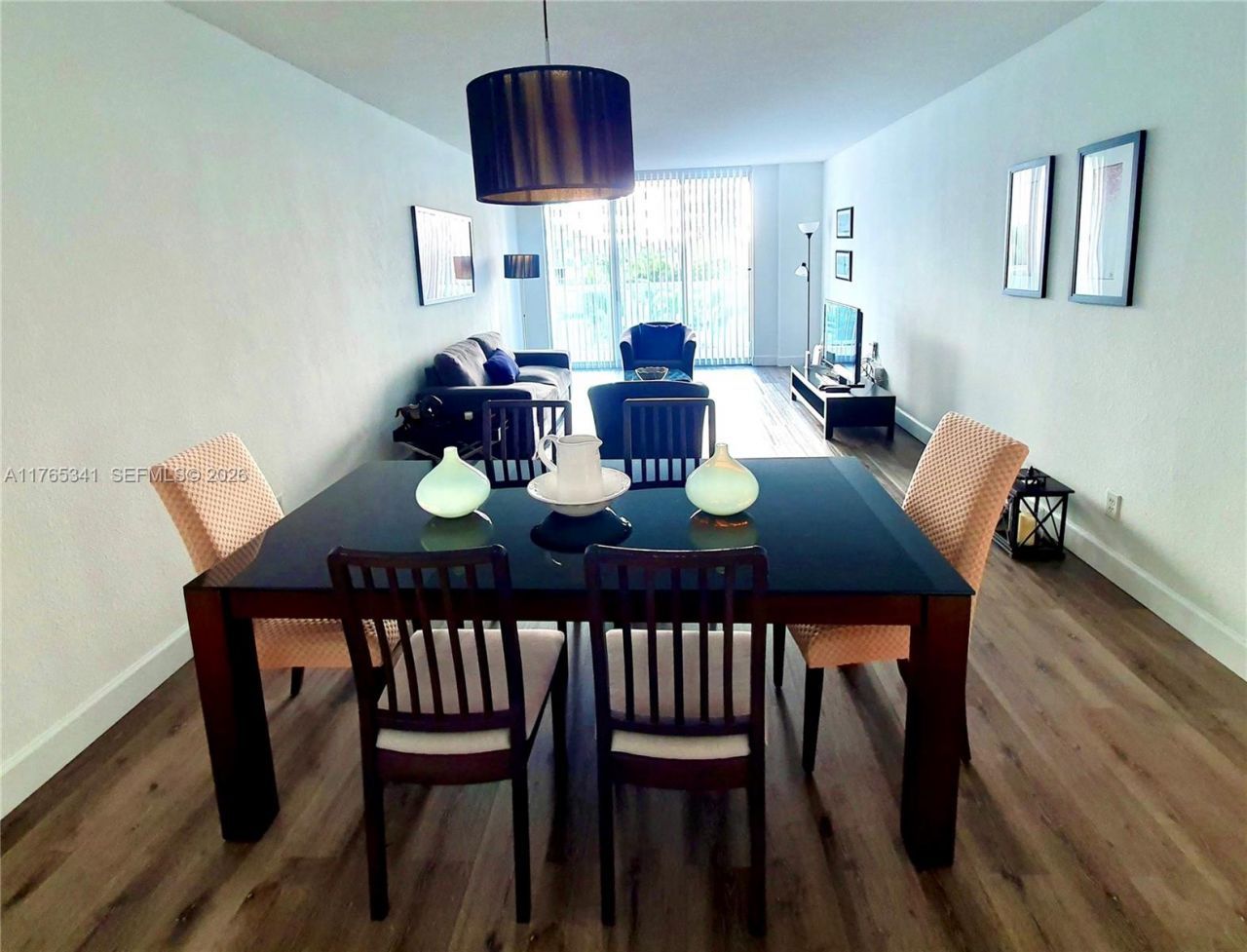 19390 Collins Ave, Unit 312, Sunny Isles Beach, FL 33160 Photo