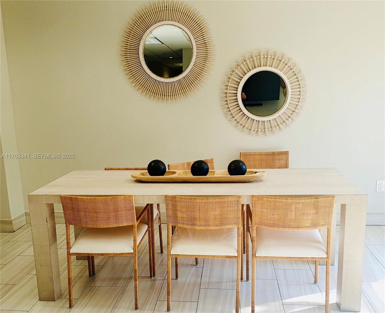 19390 Collins Ave, Unit 312, Sunny Isles Beach, FL 33160 Photo