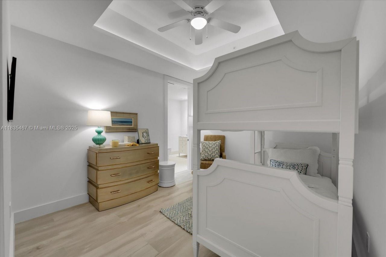 100 S Pointe Dr, Unit 1502, Miami Beach, FL 33139 Photo